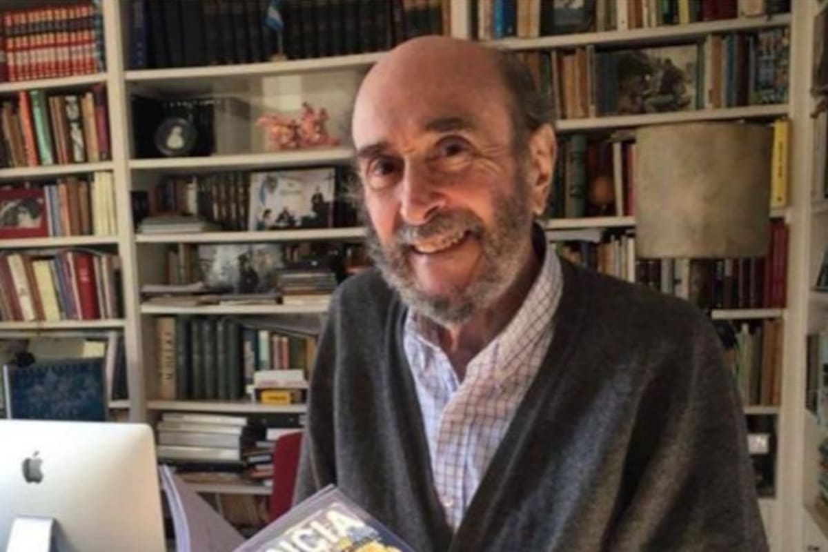 El crítico literario, ensayista y poeta Ángel Núñez