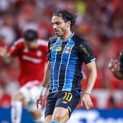 El croata Filip Krovinovic jugando para Gremio ante Inter
