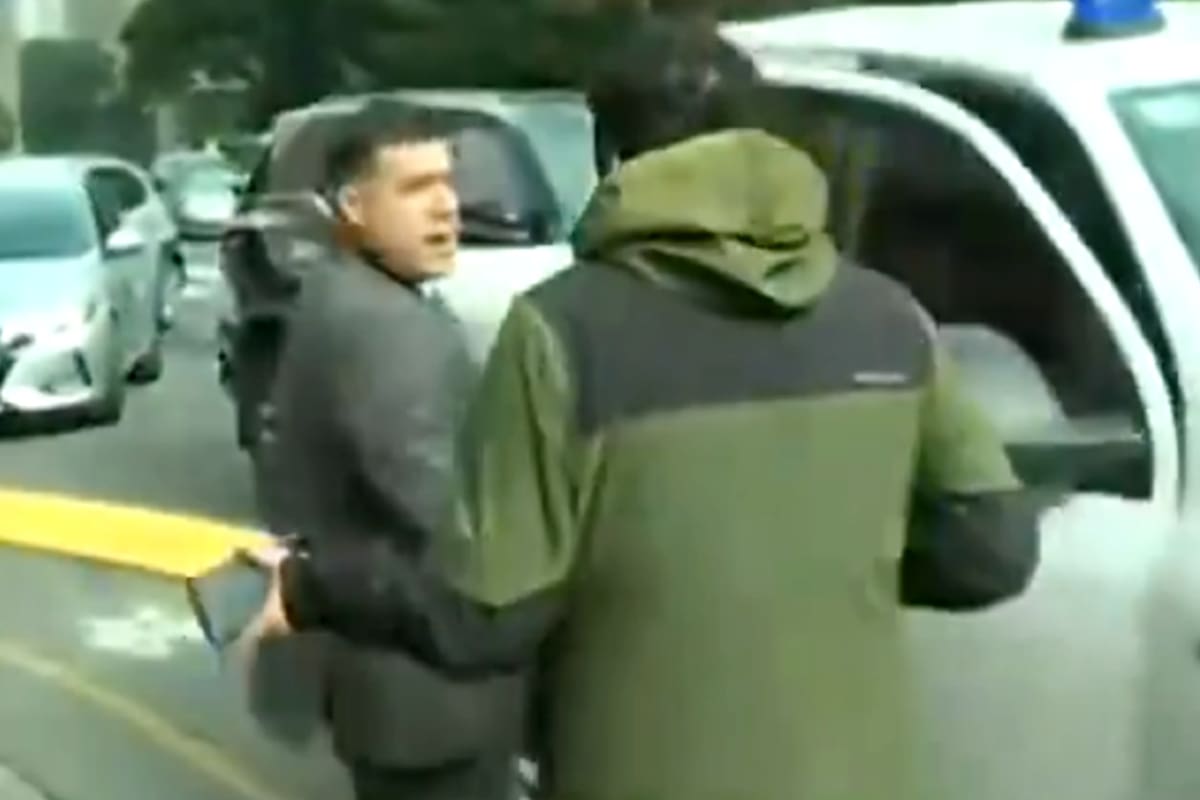 El cronista de C5N discutió con uno de los custodios de la ministra Sandra Pettovello luego de que le propinara un hombrazo