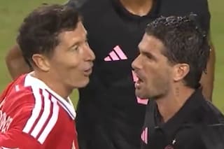 De Paul protagonizó un fuerte cruce con Lewandowski en el partido de Inter Miami y Chicago Fire