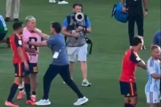 El español Dani Olmo no aceptó las disculpas del Ratón Ayala tras la agresión recibida en la final