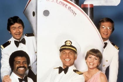 El crucero del amor: extras que pagaban por aparecer en pantalla y una tripulación que se hizo famosa por sus célebres invitados