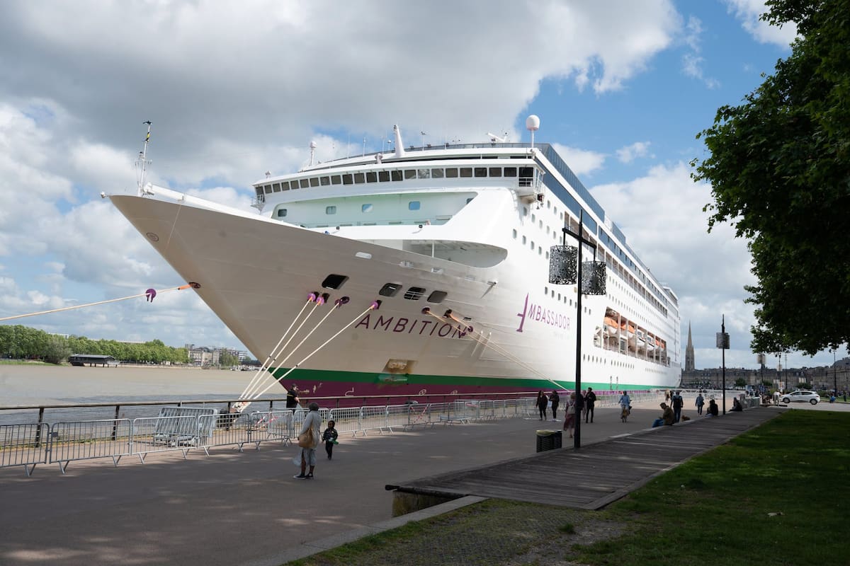 El crucero siguió su ruta este jueves
