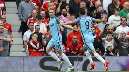 El Ctiy de Guardiola festejó en Old Trafford