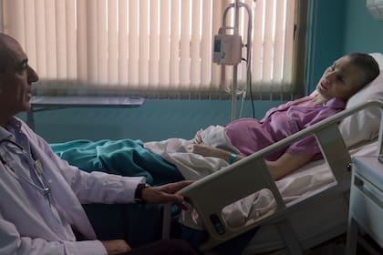 El cuaderno de Tomy: un drama sobre la eutanasia con toda la acidez de Valeria Bertuccelli