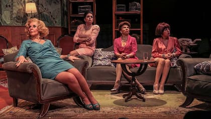 El cuarteto de actrices de Tarascones, la obra que pasó por diversas salas y que actualmente realiza funciones en el Metropolitan Sura