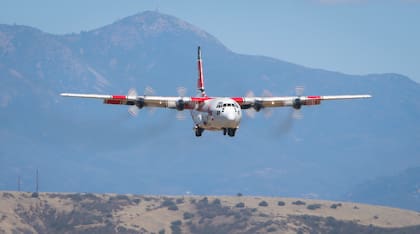 El cuarto avión cisterna C-130H de la flota estatal completó su fase de conversión técnica