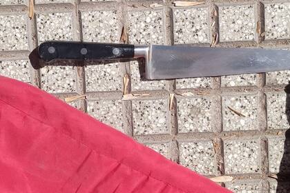 El cuchillo usado en el crimen en Plaza Serrano
