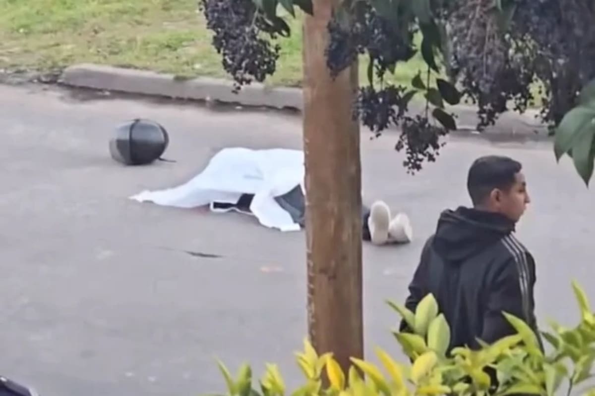 El cuerpo del motochorro abatido
