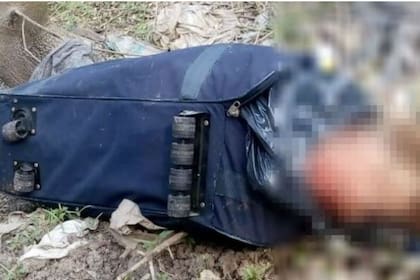 El cuerpo encontrado tiene rasgos orientales y todo indica que se trató de un crimen, según los investigadores