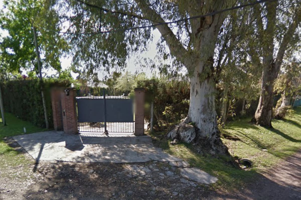 El cuerpo fue hallado en una casa de la localidad platense de Villa Elisa