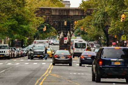 El cuerpo sin vida de un hombre fue encontrado colgando en una zona boscosa del parque Pelham Bay, en El Bronx, Nueva York (Archivo)