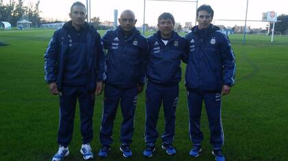 El cuerpo técnico completo