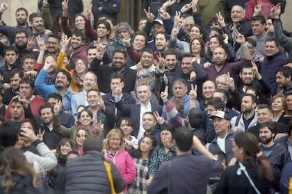 El Cuervo Andrés Larroque al salir de los tribunales de Comodoro Py