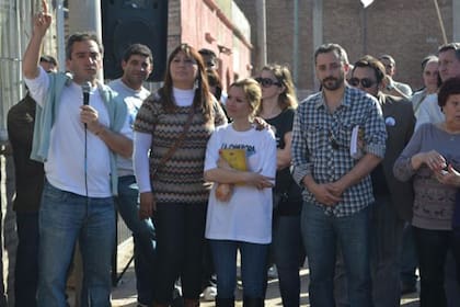 Larroque dirigió un discurso claramente político frente a los chicos
