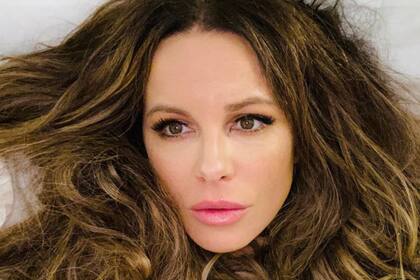 El curioso accidente doméstico por el que Kate Beckinsale terminó hospitalizada: “Me estaba poniendo unas calzas”