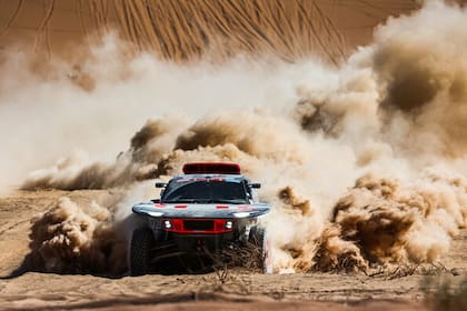 El Dakar fue ganado por Audi con el RS Q E-Tron, auto que fue diseñado por un argentino que triunfó en Europa y ahora lo hace en China