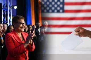 Karen Bass se prepara para el debate: hora y cómo ver en vivo la previa de las midterms 2026