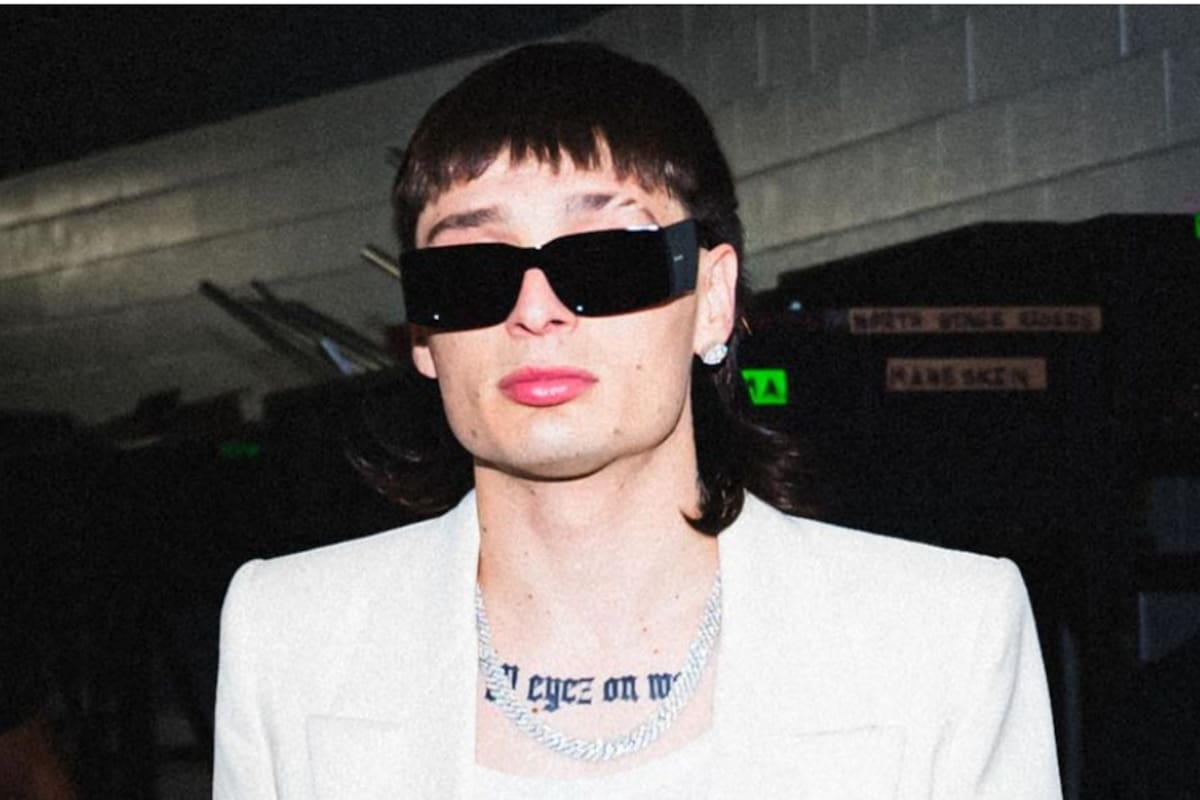 El debate sobre la contratación de Peso Pluma llega en un momento especialmente sensible para la sociedad chilena