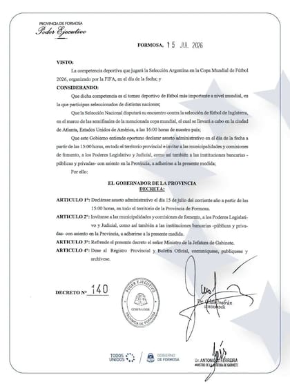 El decreto del gobernador de Formosa, Gildo Insfrán, en el que otorga asueto a los estatales por el partido del seleccionado argentino de fútbol