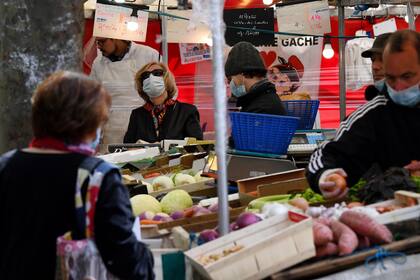 La población y los comercios deberán extremar todavía más los cuidados
