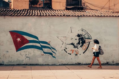 El decreto señala que los derechos y obligaciones de las víctimas y los sancionados se pueden transmitir a sus herederos