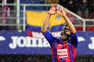 España: el argentino enmascarado y goleador y la "¡vergüenza!" de Real Madrid