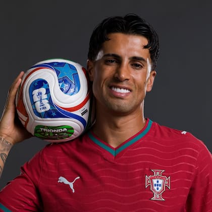 El defensor portugués es uno de los referentes de su selección (Foto: @jpcancelo)