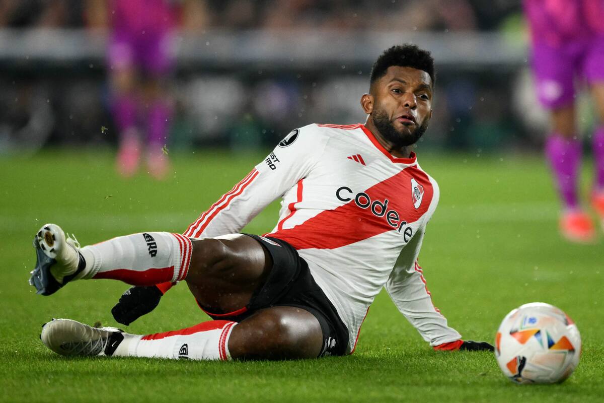 El delantero colombiano de River Miguel Borja será titular esta tarde ante Argentinos Juniors