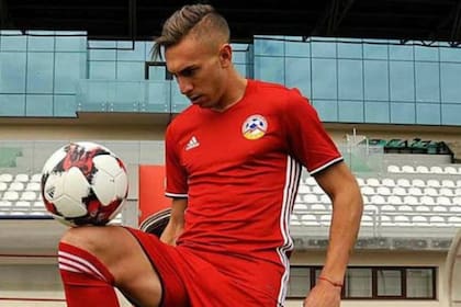 El delantero de Huracán, de 22 años, fue citado para los partidos amistosos ante Estonia y Lituania