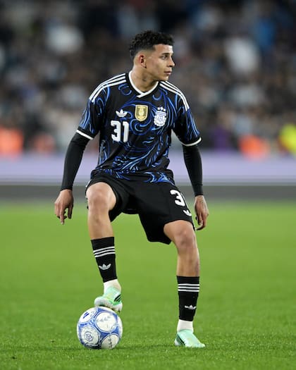 El delantero entró ante Bolivia y Burkina Faso y dejó buenas sensaciones en sus primeros minutos con la selección