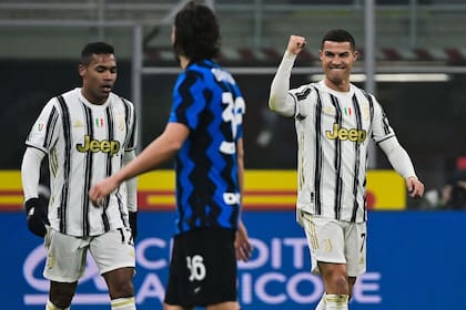 Un doblete de Cristiano Ronaldo le dio el triunfo a Juventus ante Inter por la Copa Italia