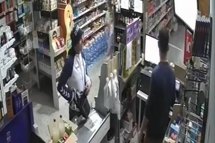 El delincuente había realizado varios robos hormiga en otros domicilios. Foto: captura