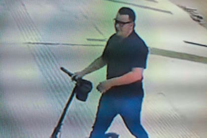 El delincuente, tras escapar en un monopatín eléctrico