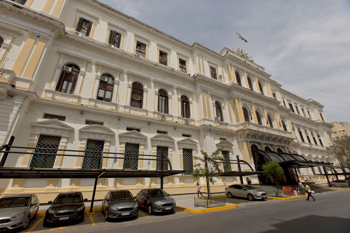 El Departamento Central de Policía, reconocido por su valor patrimonial. El edificio de Moreno 1550 fue declarado monumento histórico nacional y acaba de cumplir 130 años