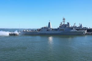 El Departamento de Defensa de EE.UU. publicó meses atrás fotos del USS Iwo Jima, el buque que lidera el grupo anfibio en el Caribe Sur