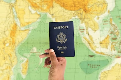 El Departamento de Estado de EE.UU. advierte que algunas aerolíneas no permitirán embarcar si no se cumple con este requisito