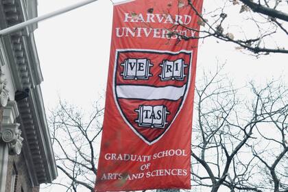 El Departamento de Estado determinó que los consulados reanuden los procesos de las visas de estudiante para la Universidad de Harvard