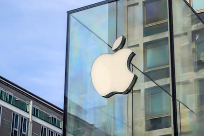 El departamento de Justicia de Estados Unidos demandó a Apple por considerar que tienen actitudes monopólicas con el iPhone