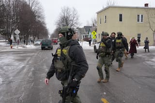El Departamento de Justicia indaga si gobernador y alcalde obstaculizaron redadas migratorias en Minneapolis