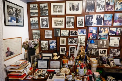El departamento de Palermo donde vivieron juntos es aún el hogar de Laura y los recuerdos. “Cometí el error de haberme quedado acá, en esta casa"