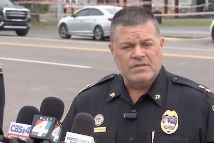 El Departamento de Policía de Jacksonville brindó una conferencia de prensa luego del altercado