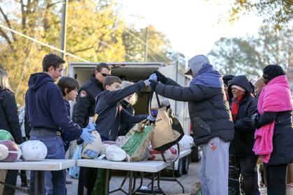El Departamento de Policía de Wake Forest regalará pavos en Acción de Gracias (Web/Wake Forest NC)