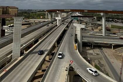 El Departamento de Transporte de Texas anunció reducciones en las velocidades máximas permitidas