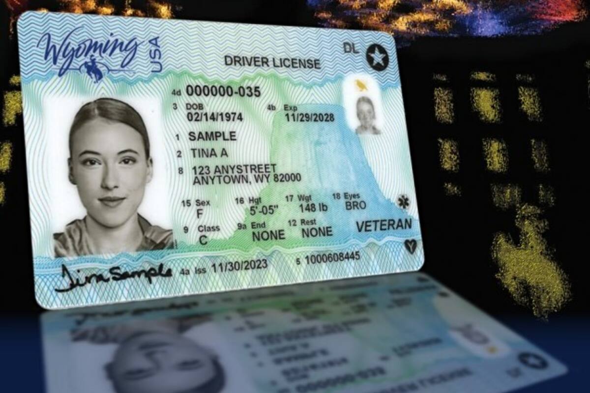 El Departamento de Transporte de Wyoming se encarga de procesar las solicitudes y emitir las licencias de conducir