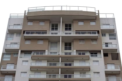 El departamento del complejo Solaris tiene 297 metros cuadrados y balcones de cristal