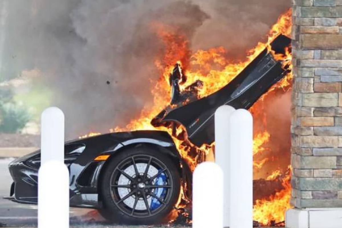 El deportivo británico recién había salido del concesionario y no tenía más de 200 kilómetros recorrido