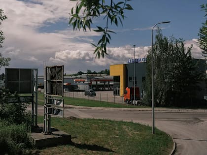 El depósito de combustible de Czeladz, Polonia, donde el Sr. Suszek asistió a su última reunión de negocios conocida / Crédito: Maciek Nabrdalik