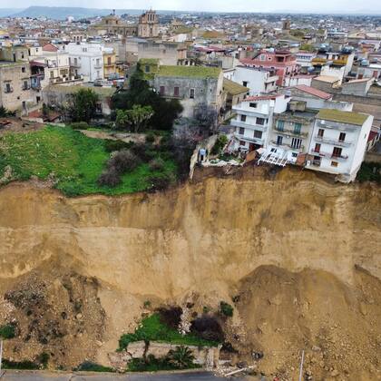 El derrumbe en el pueblo de Niscemi provocó la evacuación de 1500 personas
