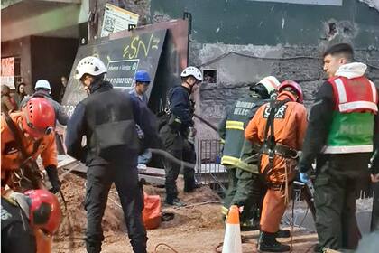 El derrumbe ocurrió en Coronel Díaz al 1700